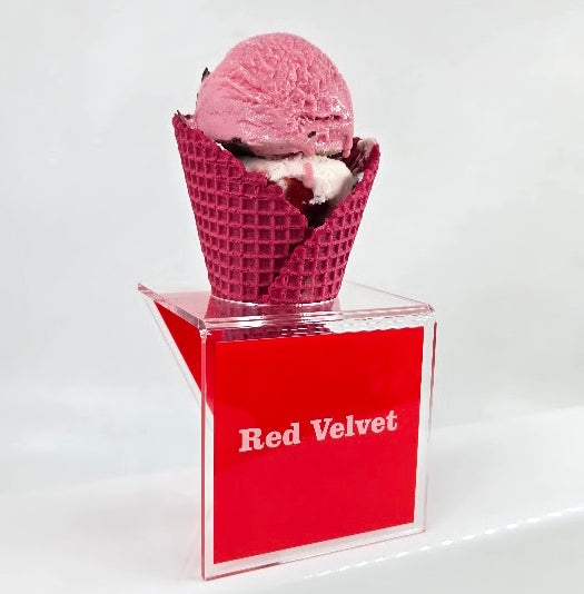 Acrylic Ice Cream Cone Display with Flavor Labels, Gelato Cone Holder, Gelato Tags, Modern Minimalist Design for Gelato Shops